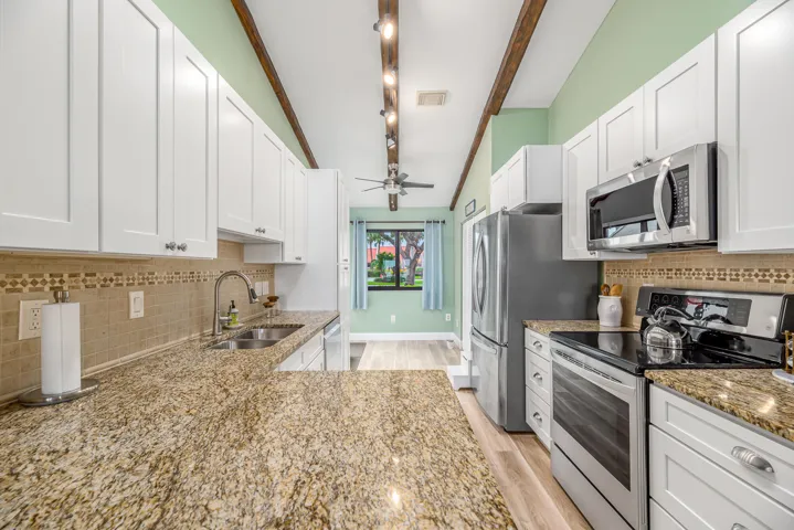 3513 SE Sandpiper Cir, Port St. Lucie, F
