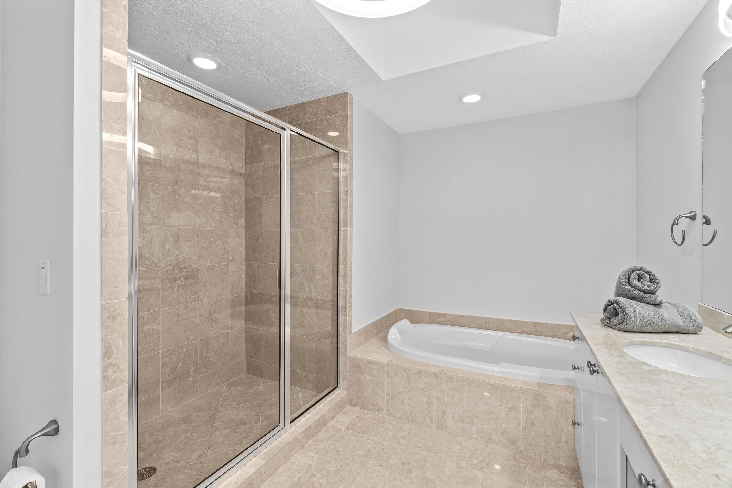 Separate Shower & Soaking Tub