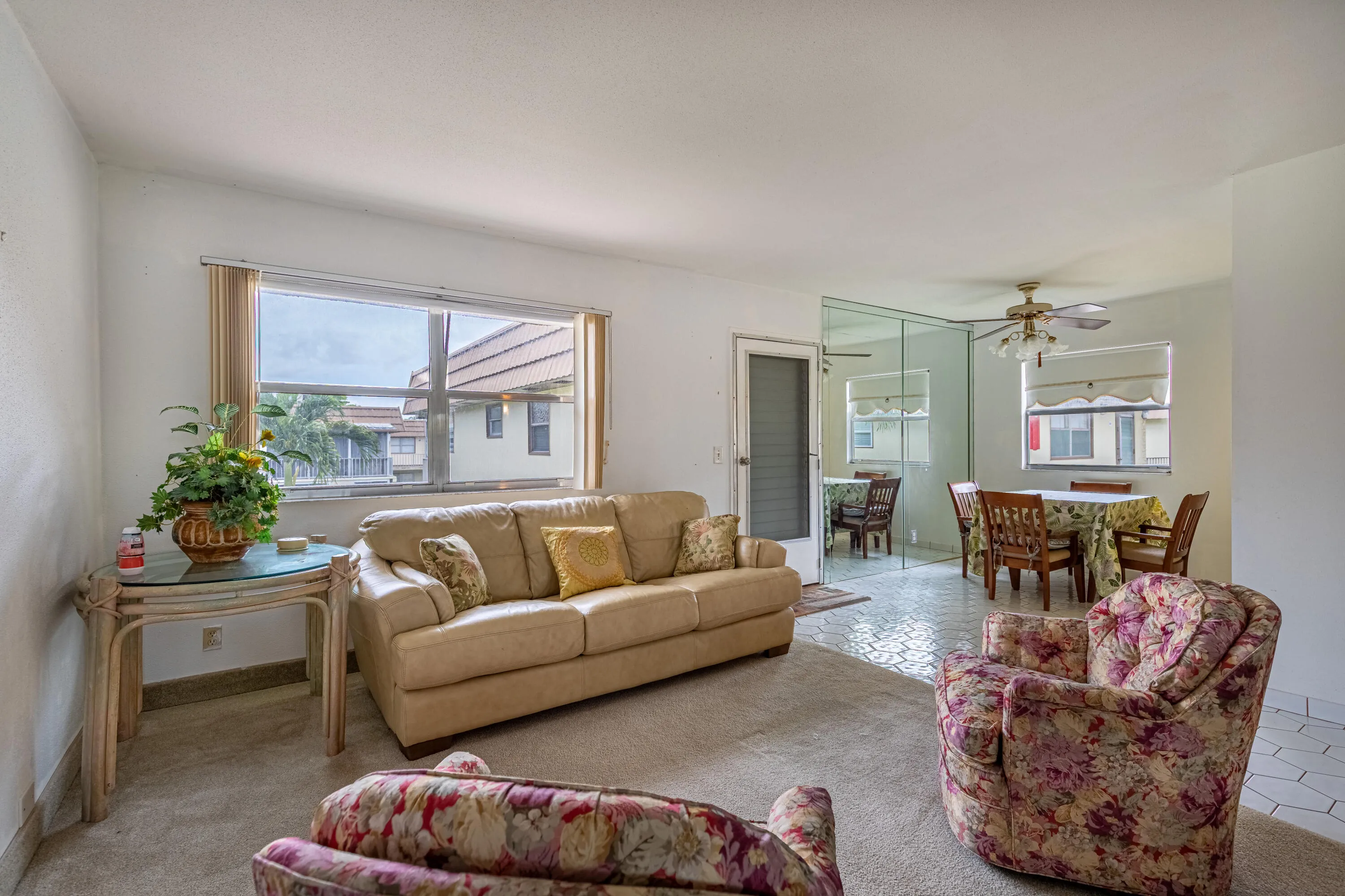 Livingroom-B