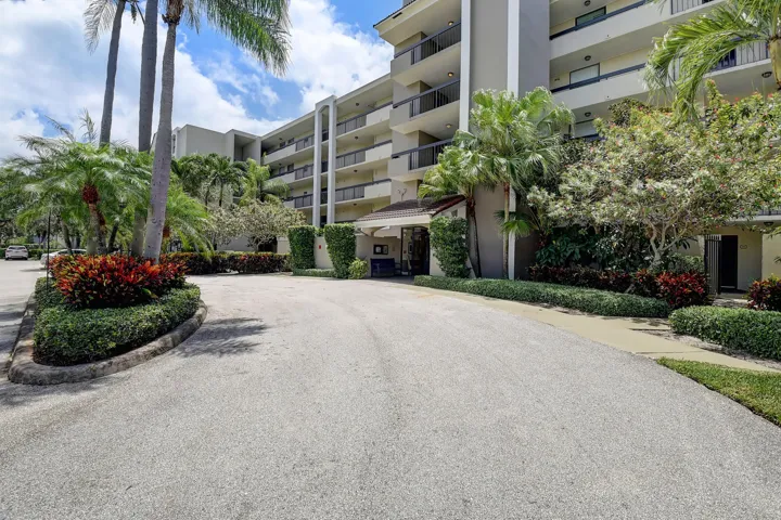 950 Lavers Circle F307, Delray Beach, FL 33444
