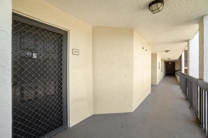 950 Lavers Circle F307 Delray Beach, Florida 33444