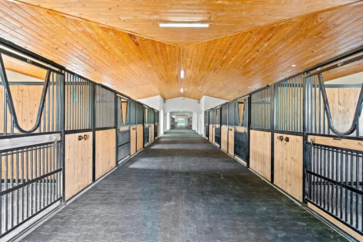 barn