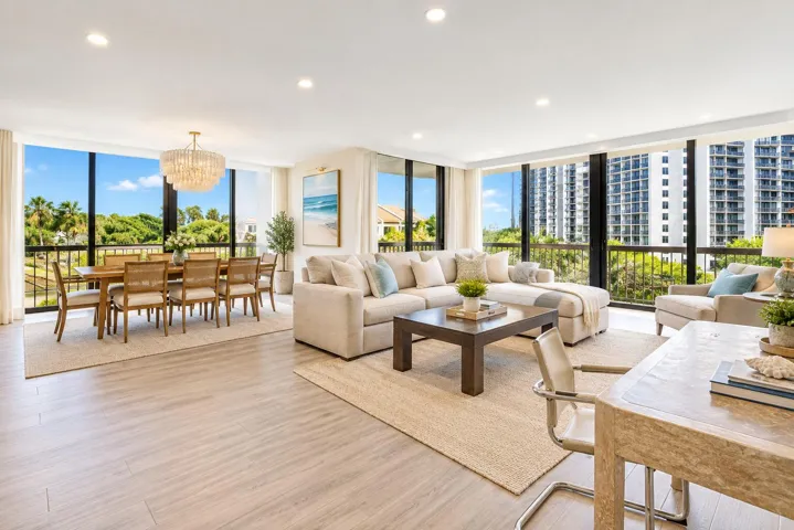 Living/Dining Room