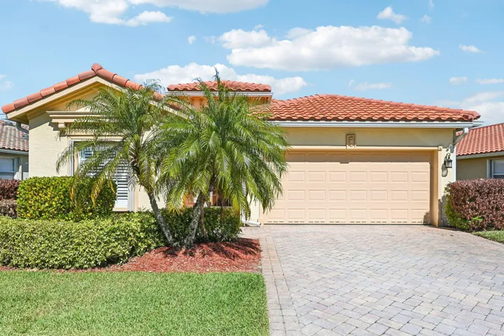 1-web-or-mls-Lennox Ln-S2502-001 - Copy