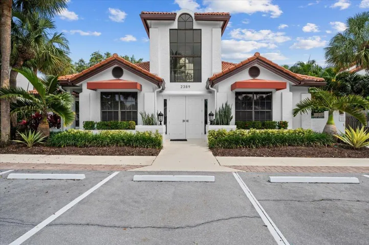 Clubhouse Front