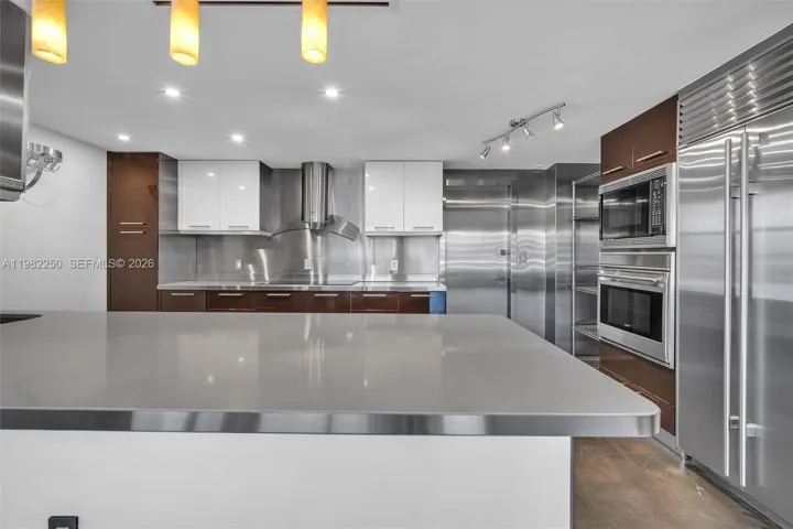 Island with kitchen