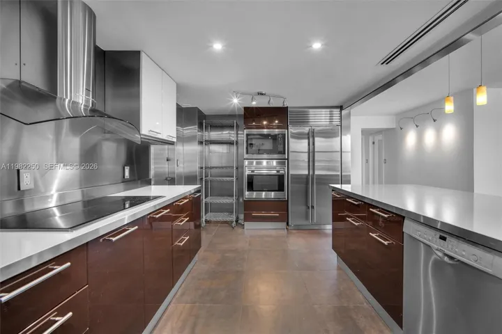 Entire Kitchen