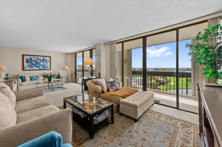 15 Living room 06