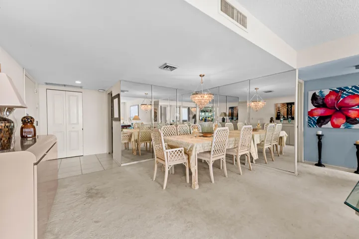 09 Dining room 02