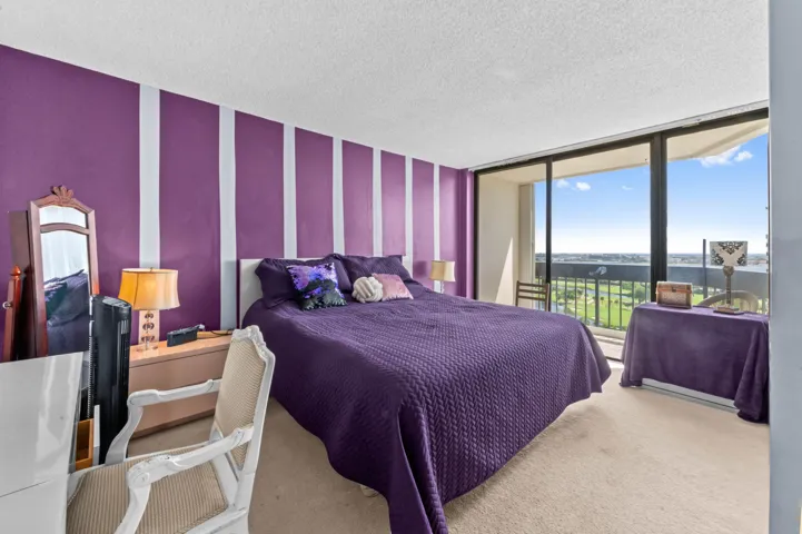 24 Bedroom 03