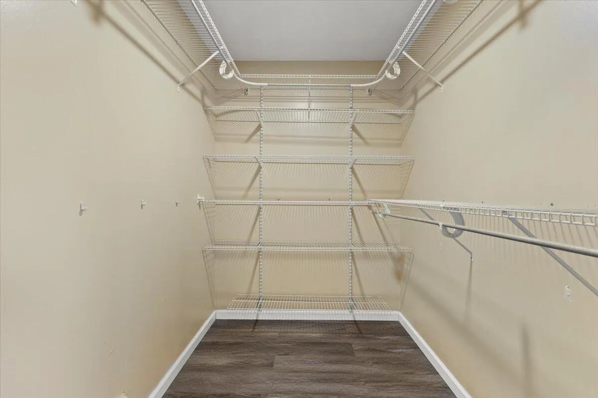 Walk in closet