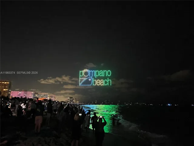 Pompano Beach Drone Show delights the crowd