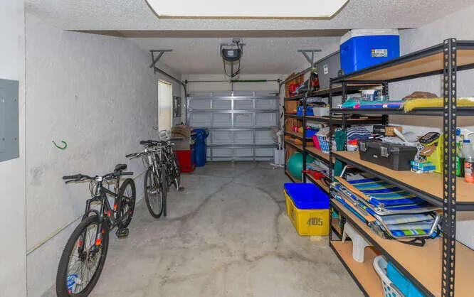 4105 Fairway Dr N Jupiter FL-small-025-0