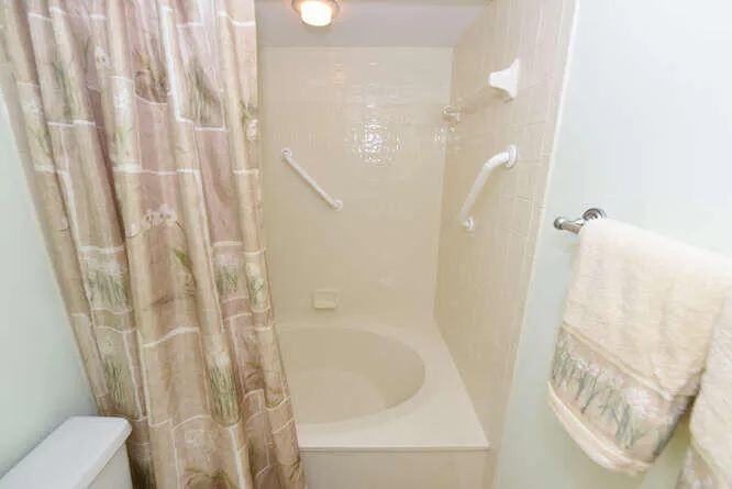 4105 Fairway Dr N Jupiter FL-small-021-0