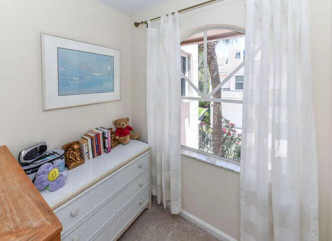 4105 Fairway Dr N Jupiter FL-small-027-0