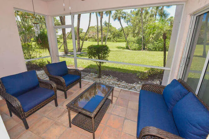 4105 Fairway Dr N Jupiter FL-small-023-0