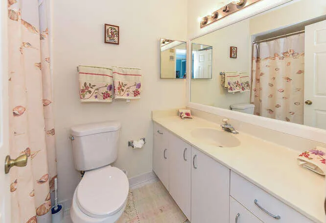4105 Fairway Dr N Jupiter FL-small-029-0