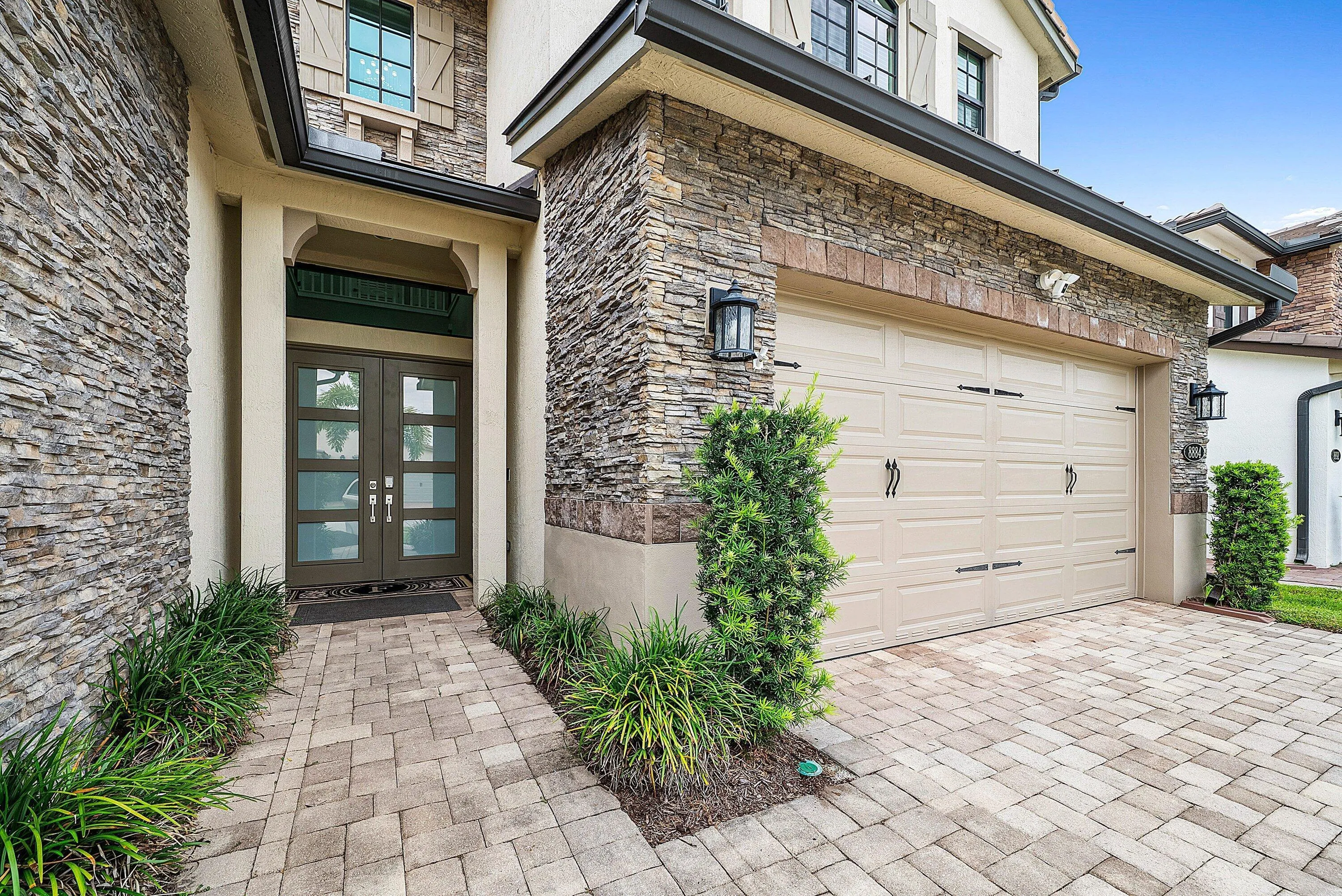 004-8884GrandPrixLane-BoyntonBeach-FL-33
