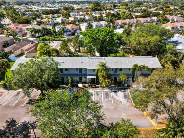 789 Crystal Way -26