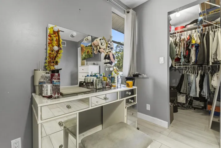 789 Crystal Way -23