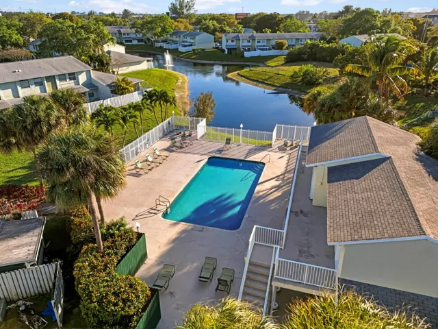 789 Crystal Way -35