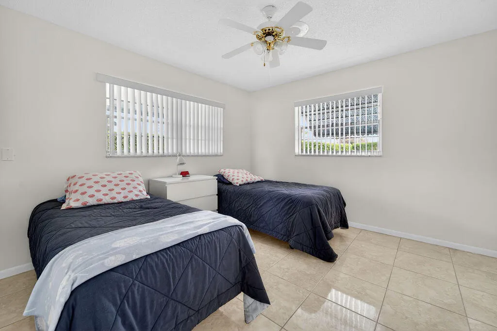 Second bedroom