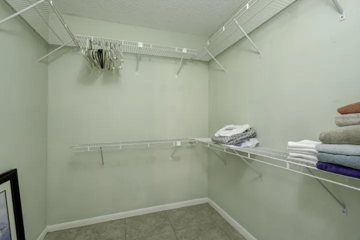 Walk in Closet