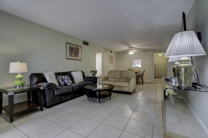 Living room2