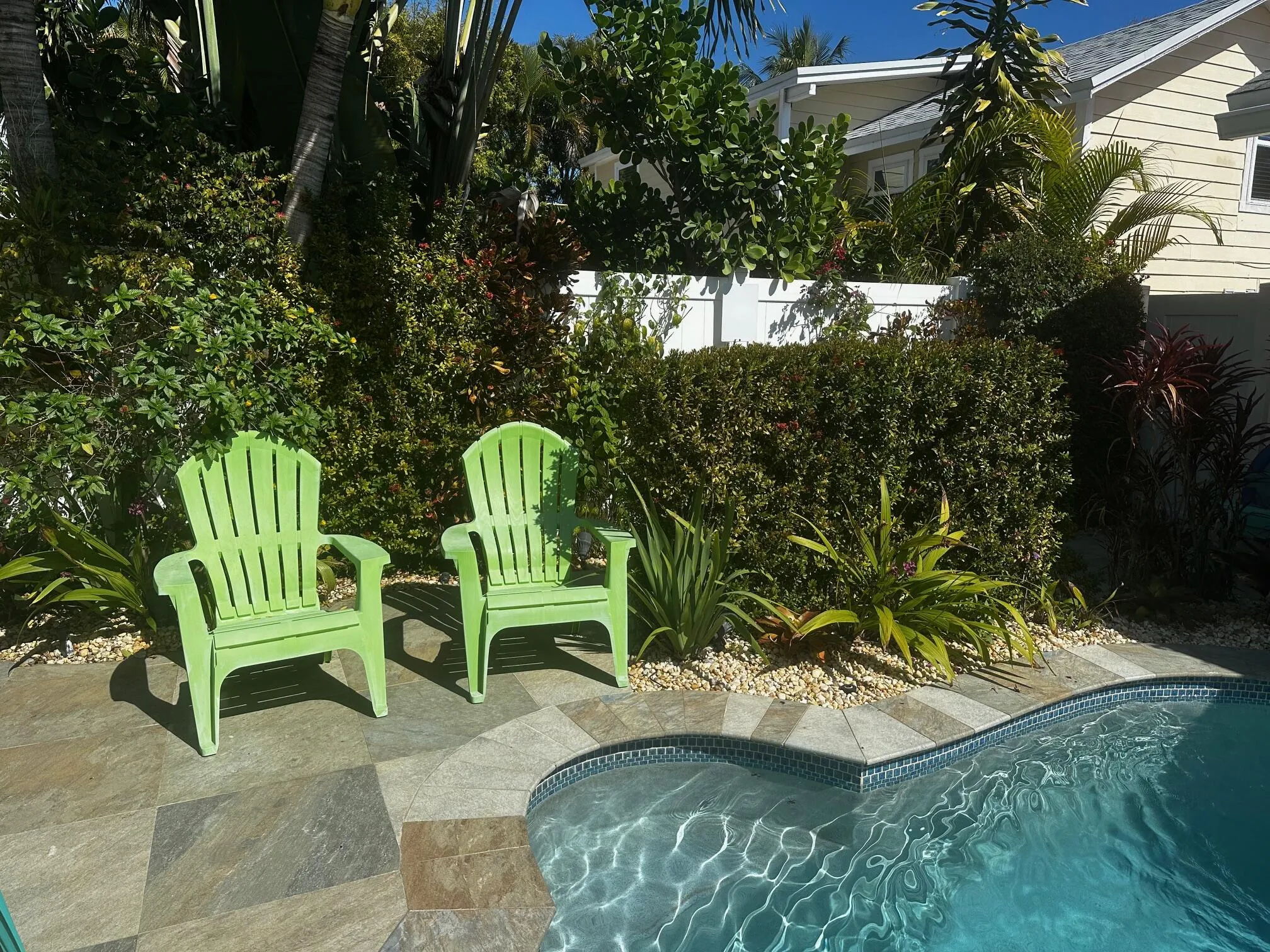 SEATING BY POOL