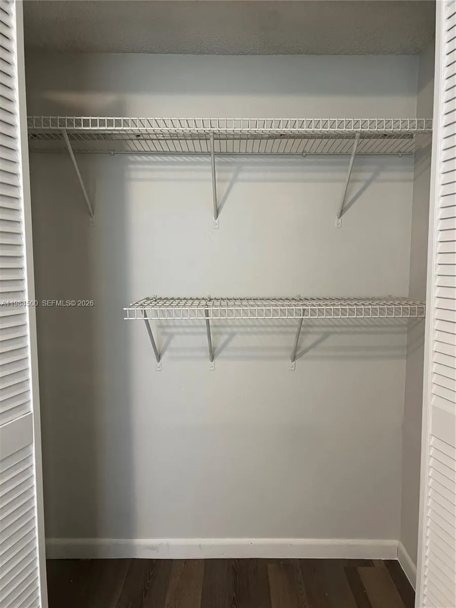 #2nd room closet