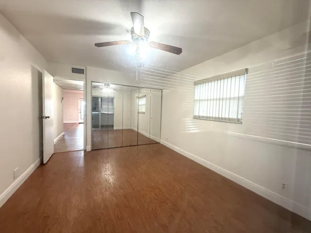 2nd Bedroom 569 MON-L