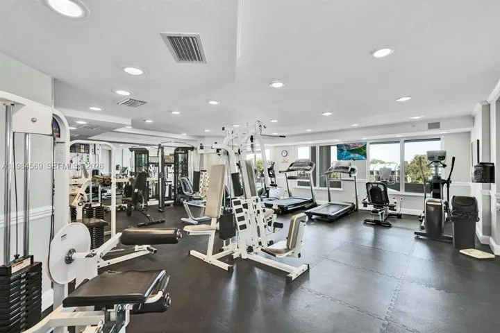 Full Gym