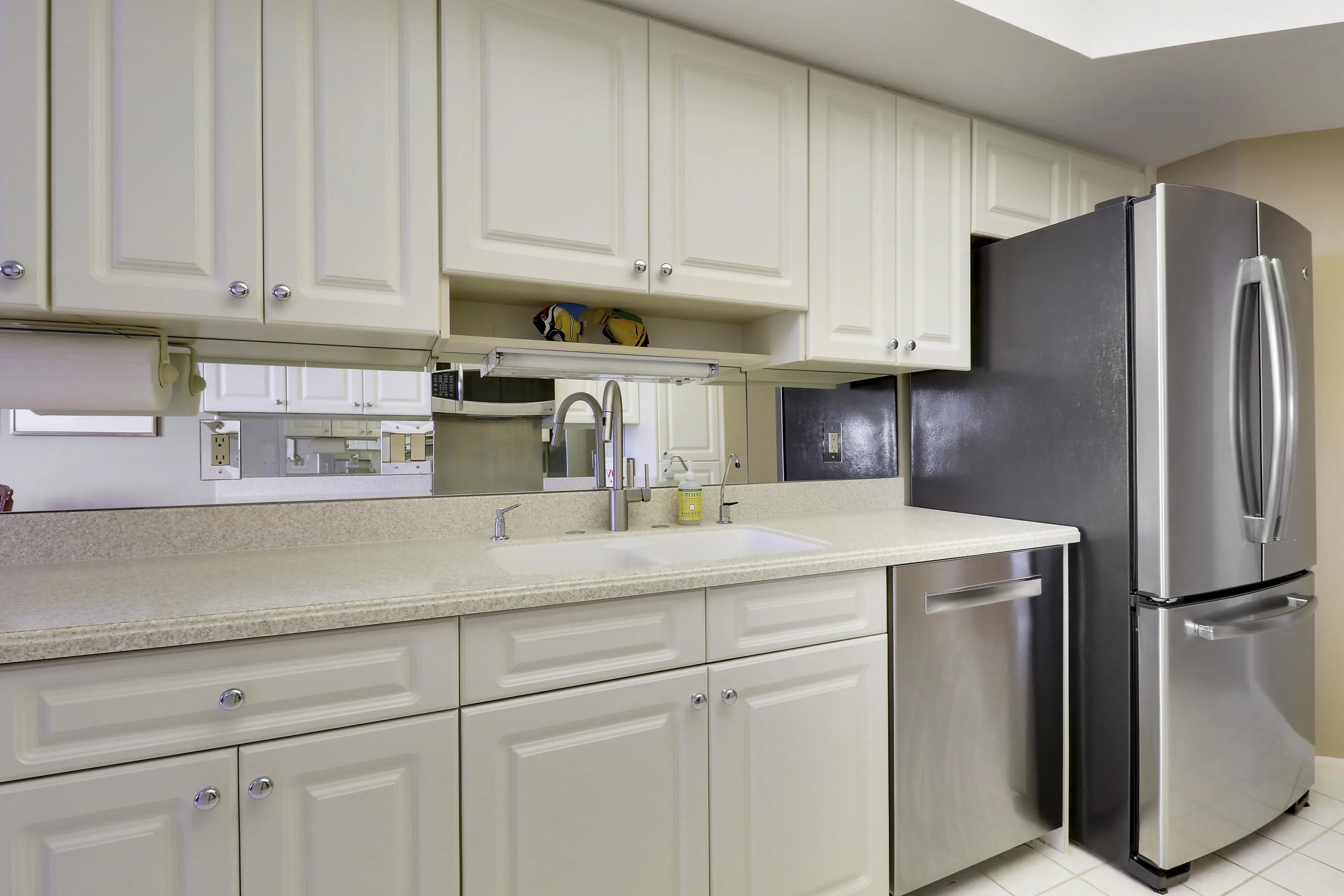 kitchen V