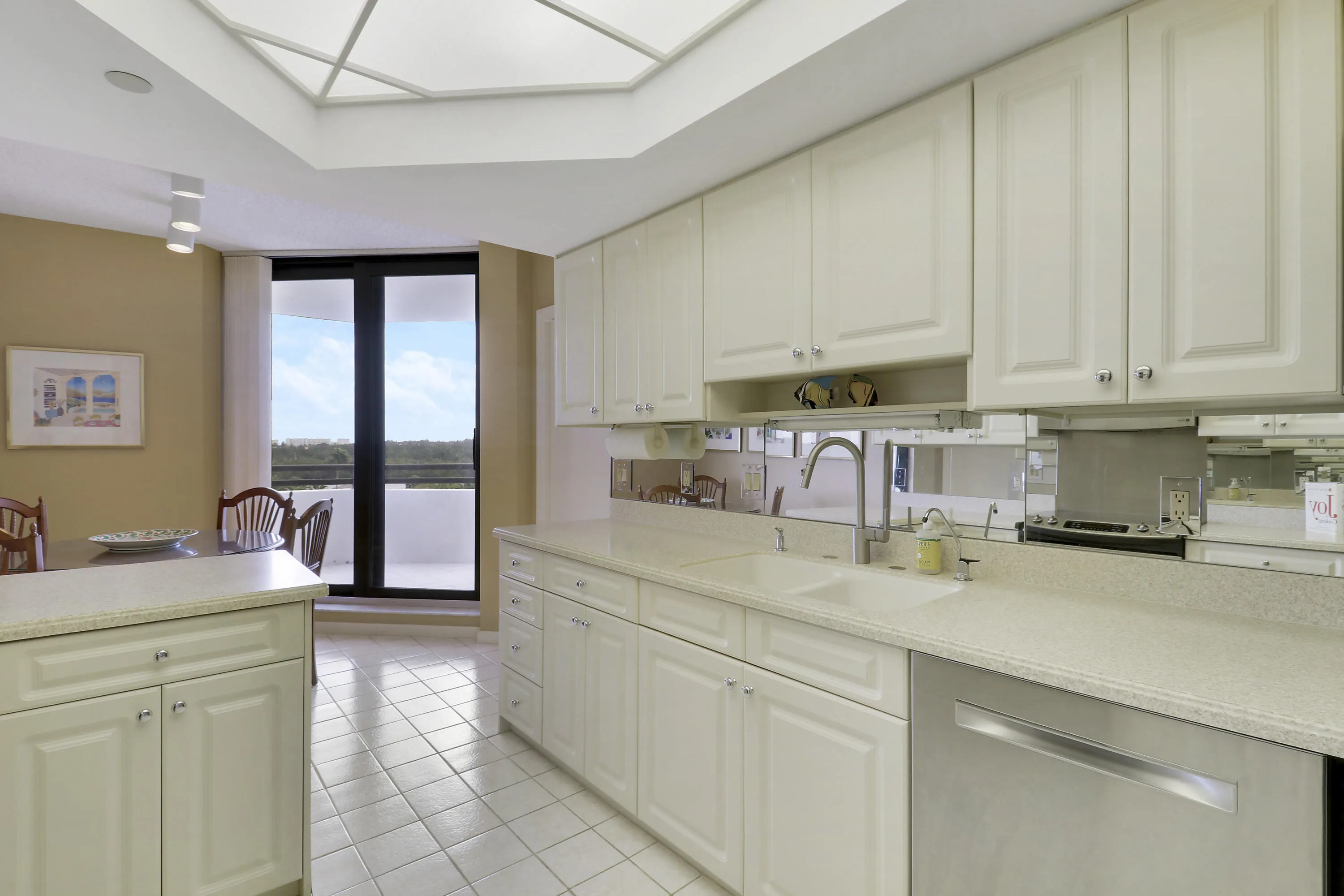 Kitchen I