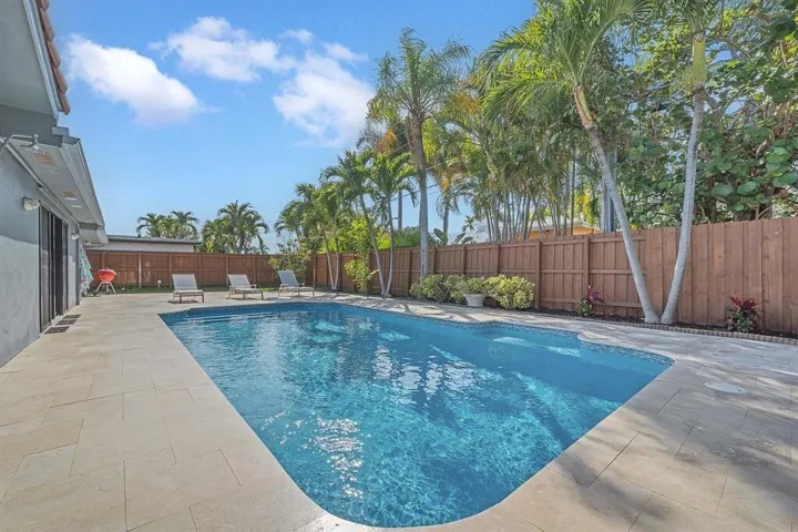 Gorgeous Pool with New Deck & Resurfacing