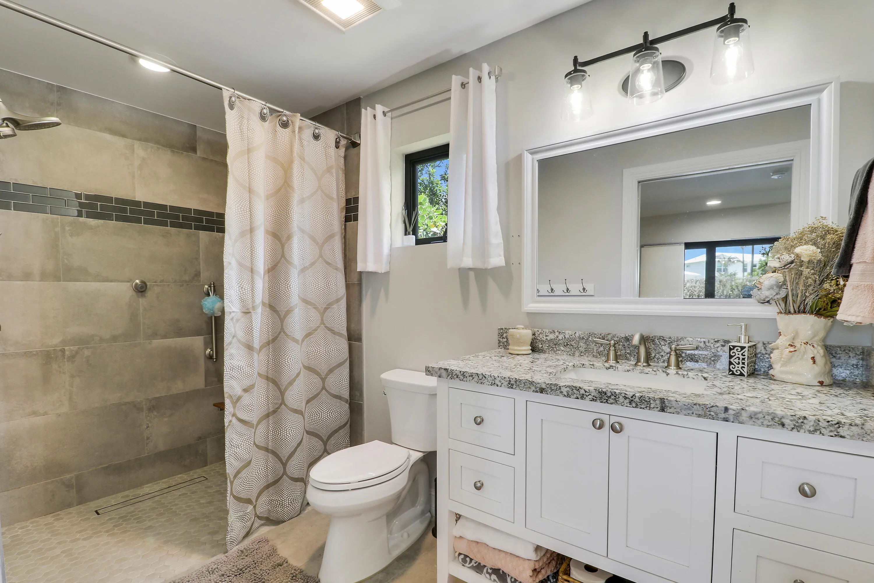 Property photo 68