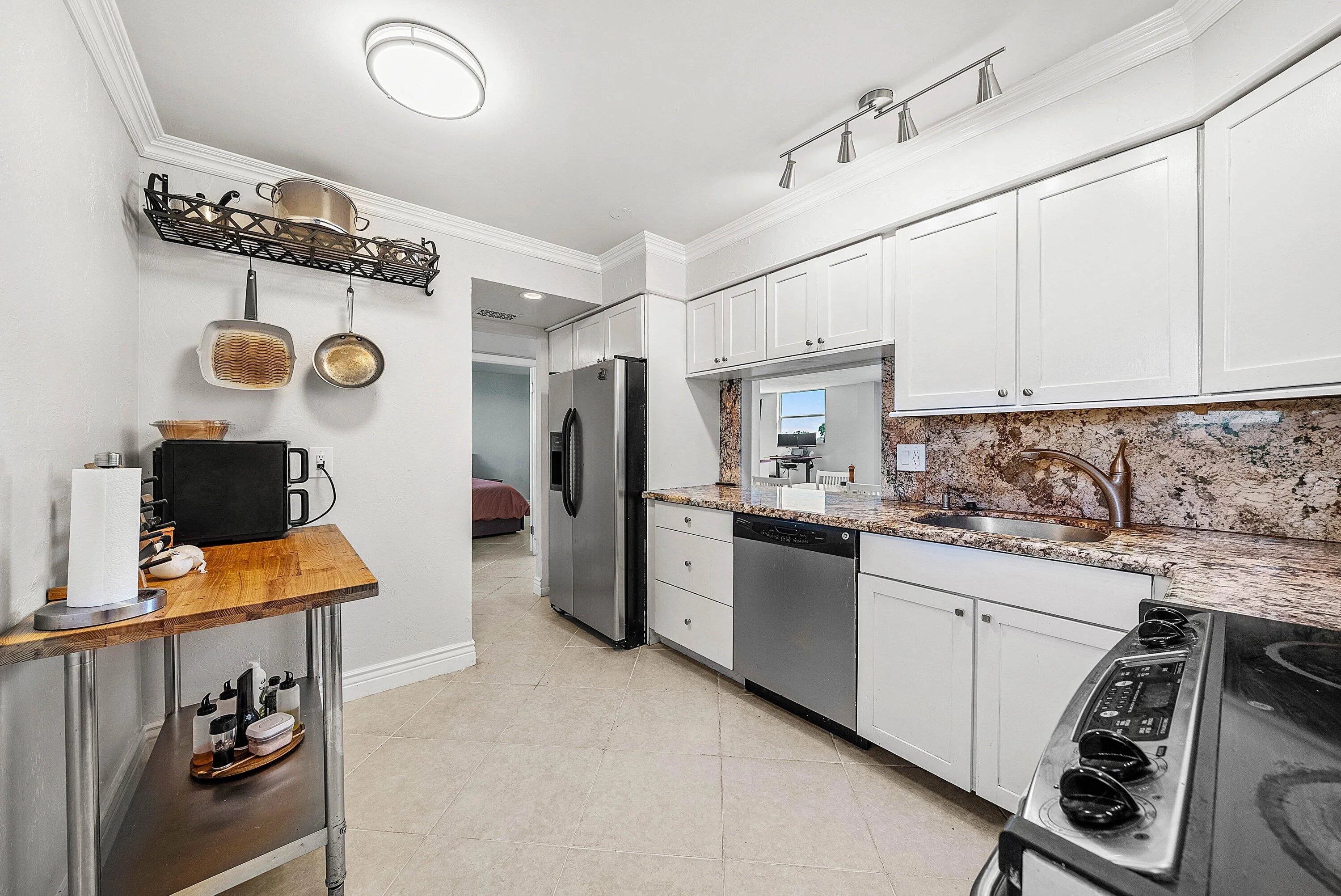 Kitchen 2