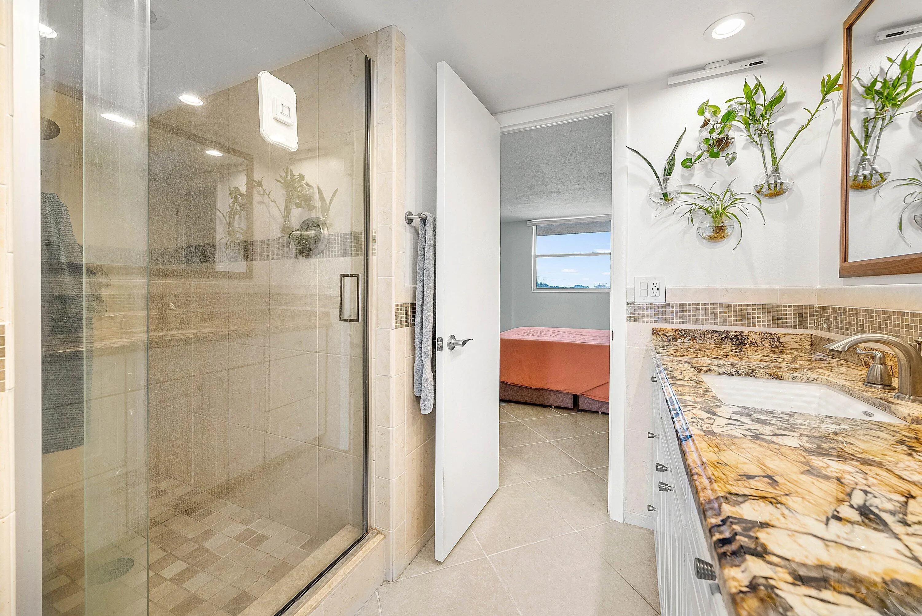 Guest Bathroom 2
