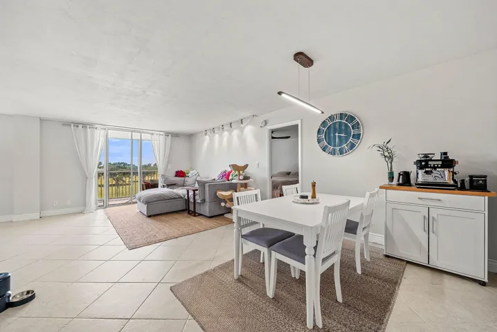 Dining Living 1