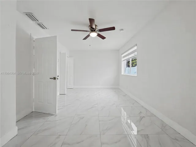 Extra Room 5