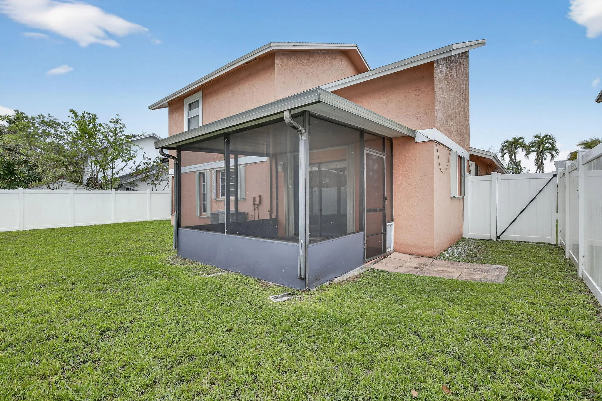 Property photo 38
