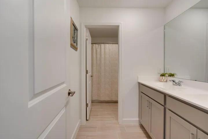 2nd Bathroom