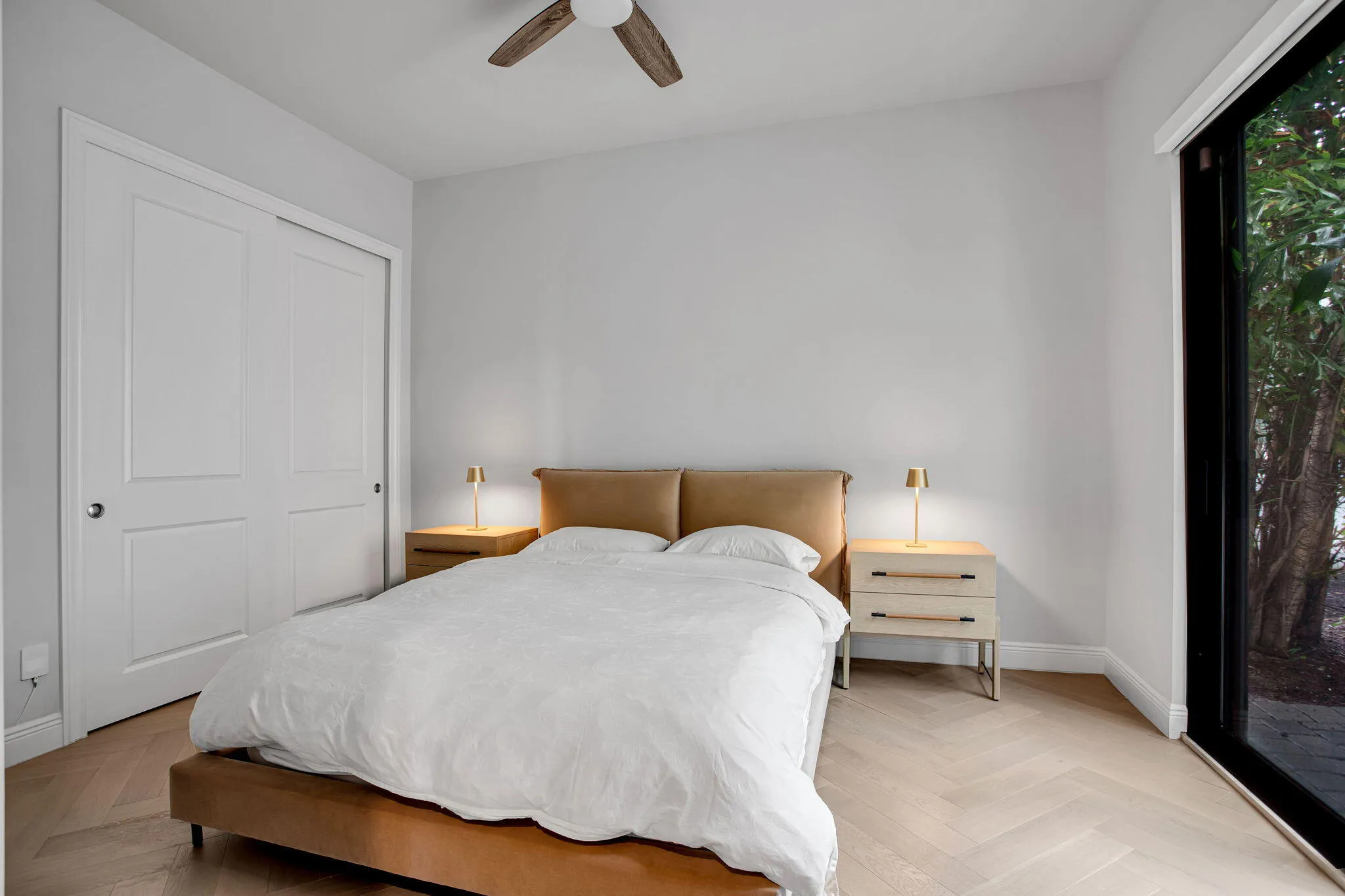 12-web-or-mls-6903-3857