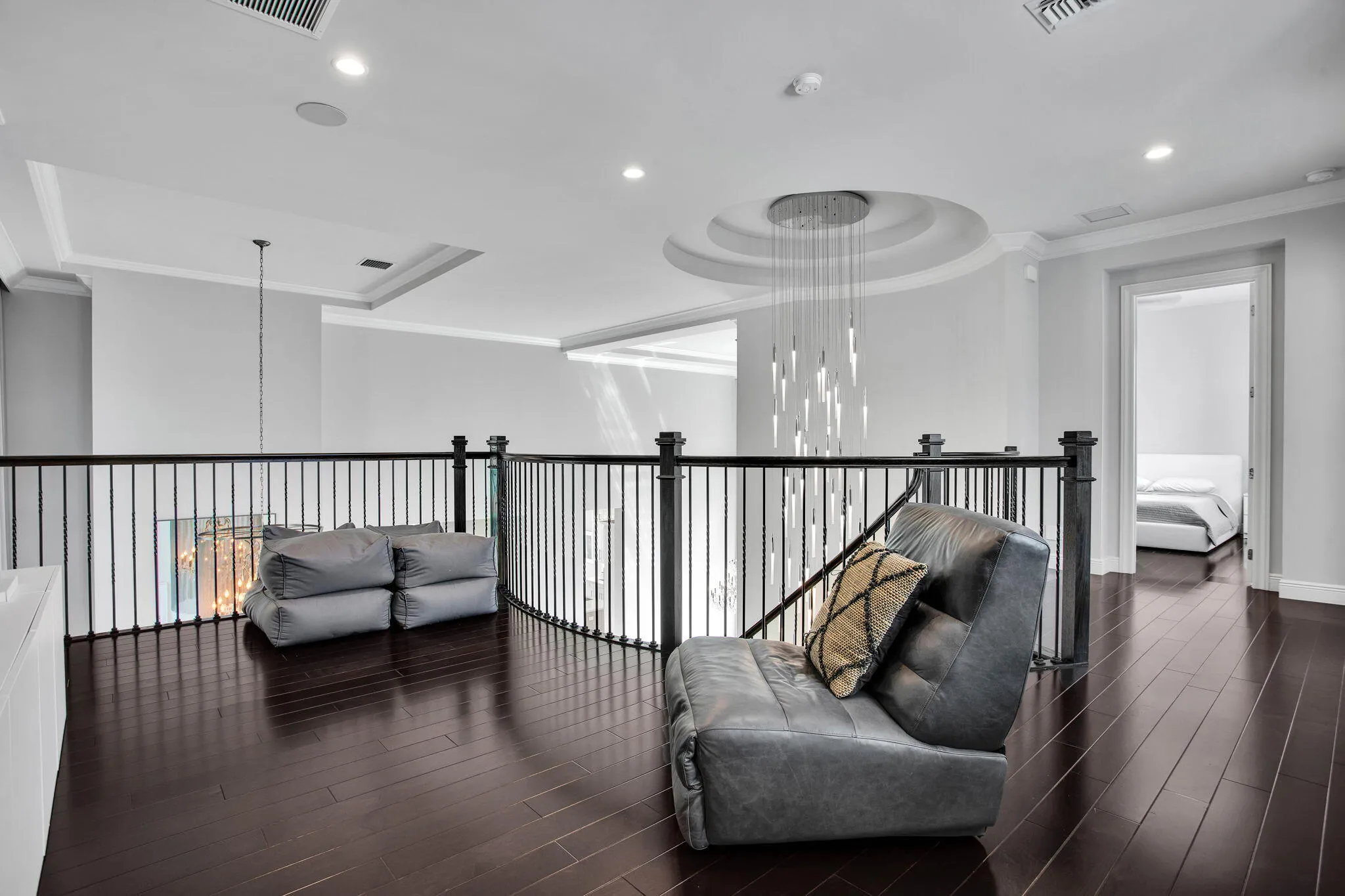 42-web-or-mls-6903-4052