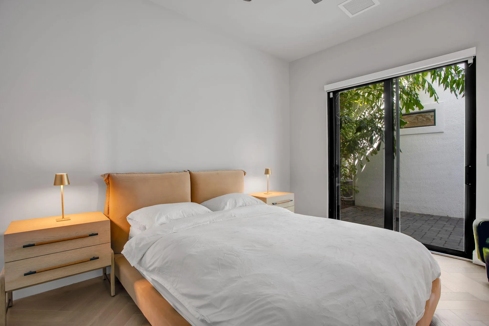 13-web-or-mls-6903-3862
