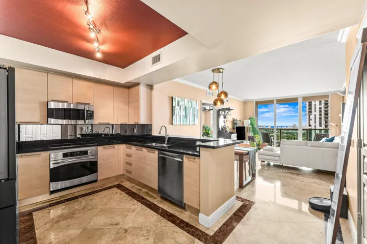 009-350Southeast2ndStreet-2860-FortLaude