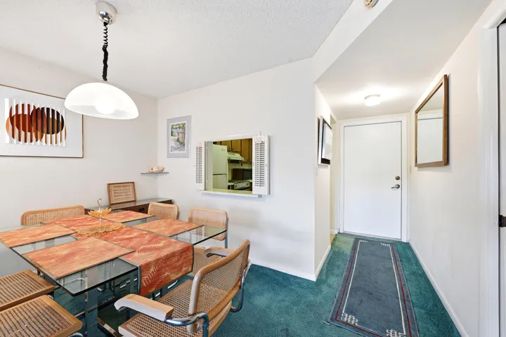 Dining area & kitchen 'pass-through' window