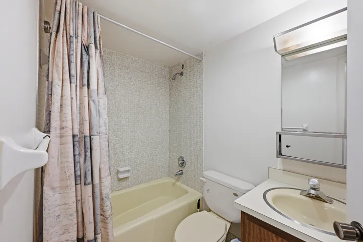 2nd Bedroom Bathroom