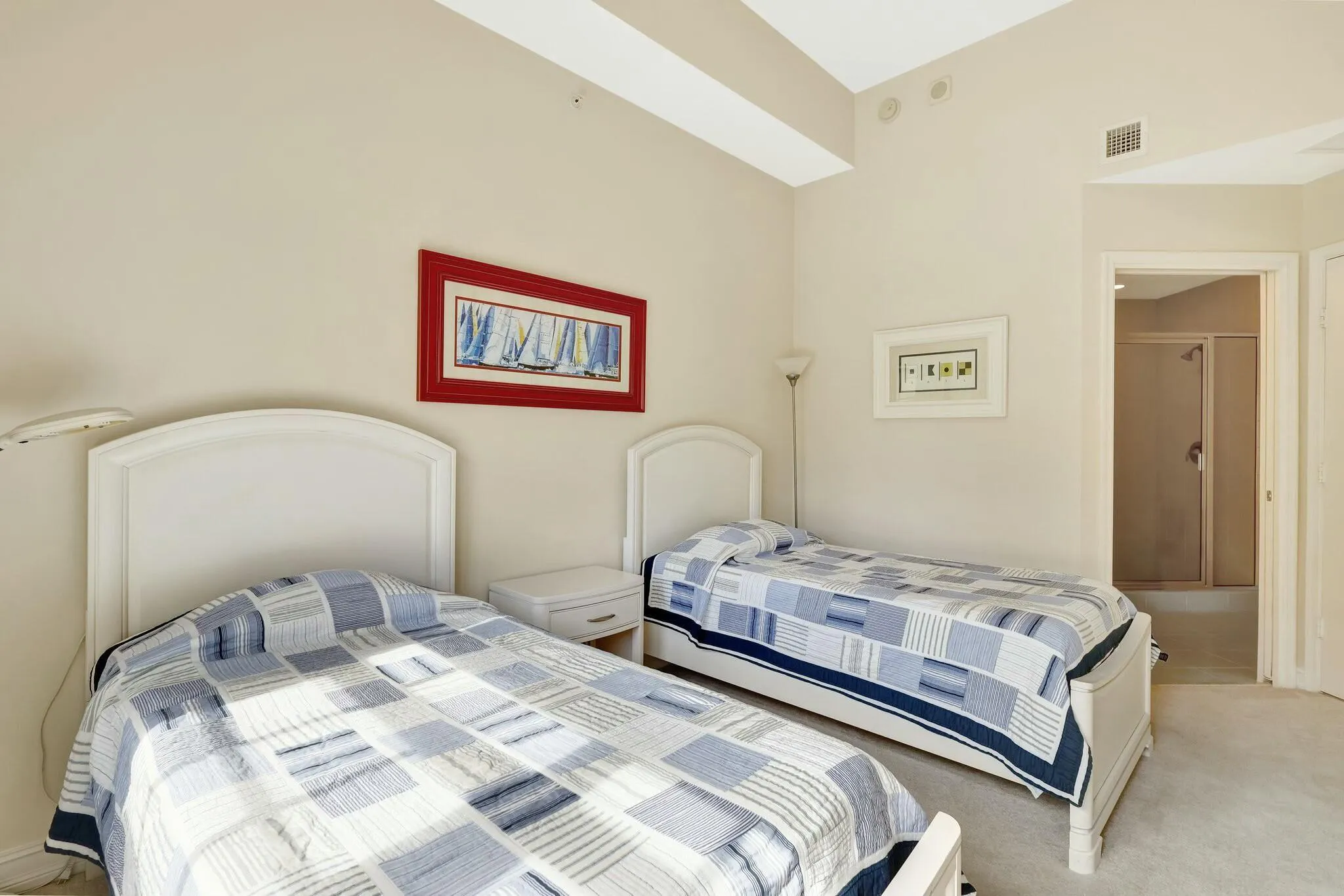 Second Bedroom En Suite