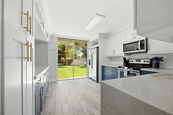 New quartz countertops, with waterfall finish